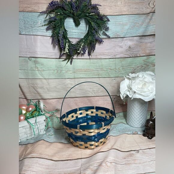 🔥❤️🔥 NEW! Round MultiColor Woven Bamboo Basket Gift Spring Decor - Picture 2 of 7